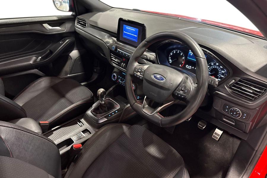 Ford Focus Photo autoimg-633b1ca555e94f128d9f22d42a7731354c8acfbf.jpg