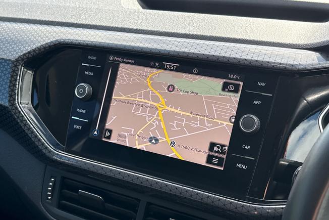 VOLKSWAGEN T-Cross Photo 14