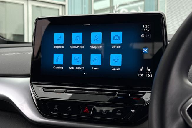 VOLKSWAGEN ID.4 Photo 13