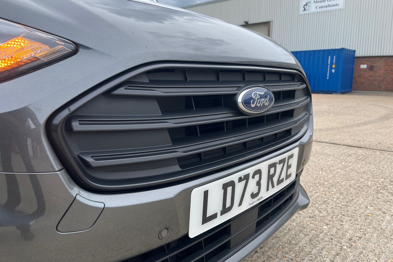 Ford TRANSIT CONNECT Photo 37