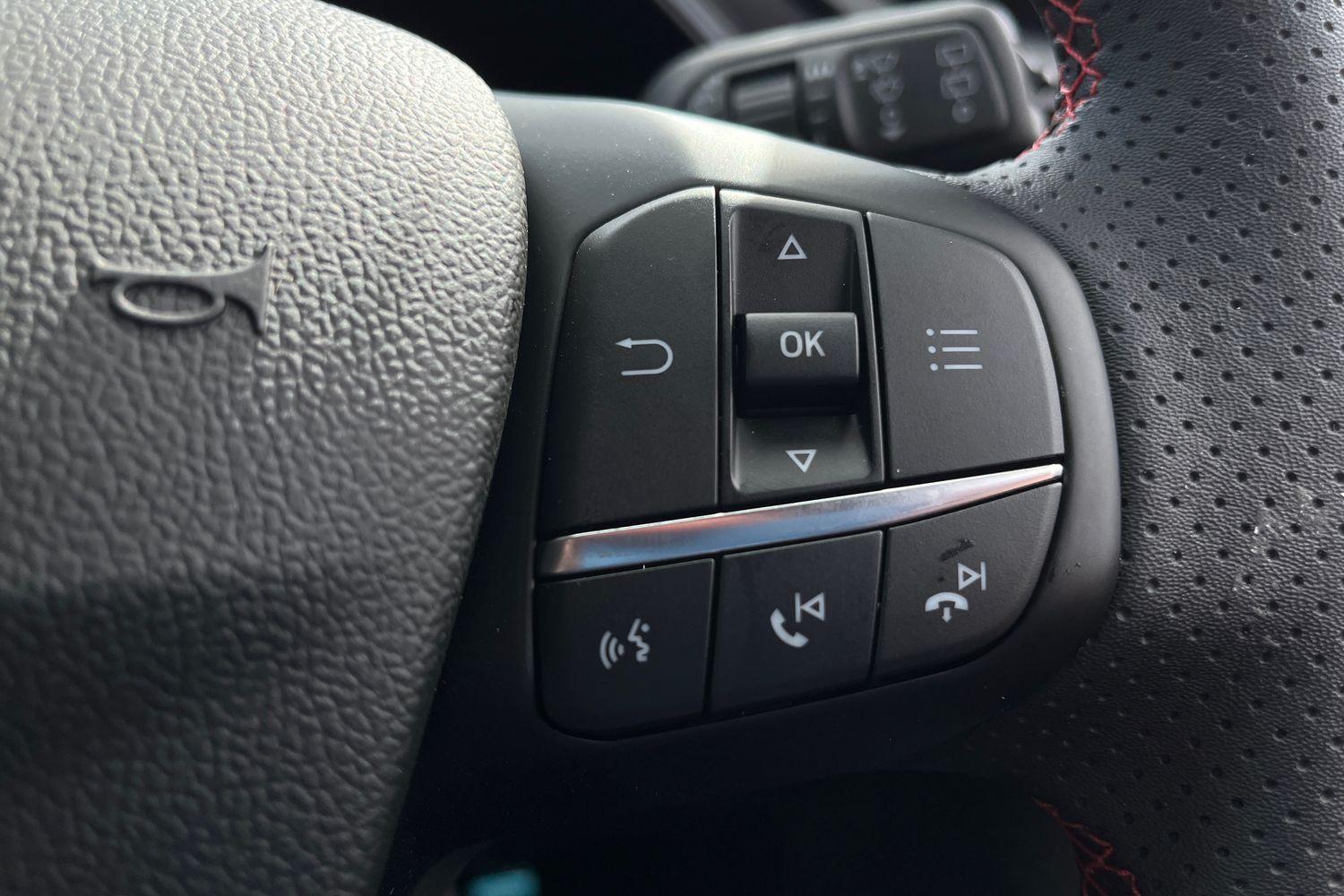 Ford FOCUS Photo 32