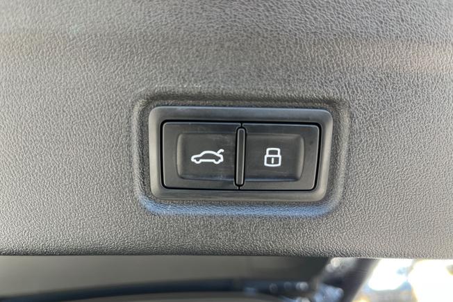 AUDI Q6 E-Tron Photo 56