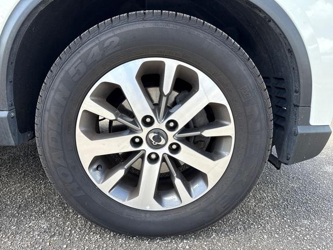SSANGYONG Rexton Photo 5