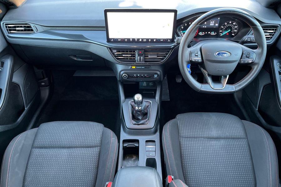 Ford FOCUS Photo autoimg-634dced0502b692b2c62c1f9966189243adabefa.jpg