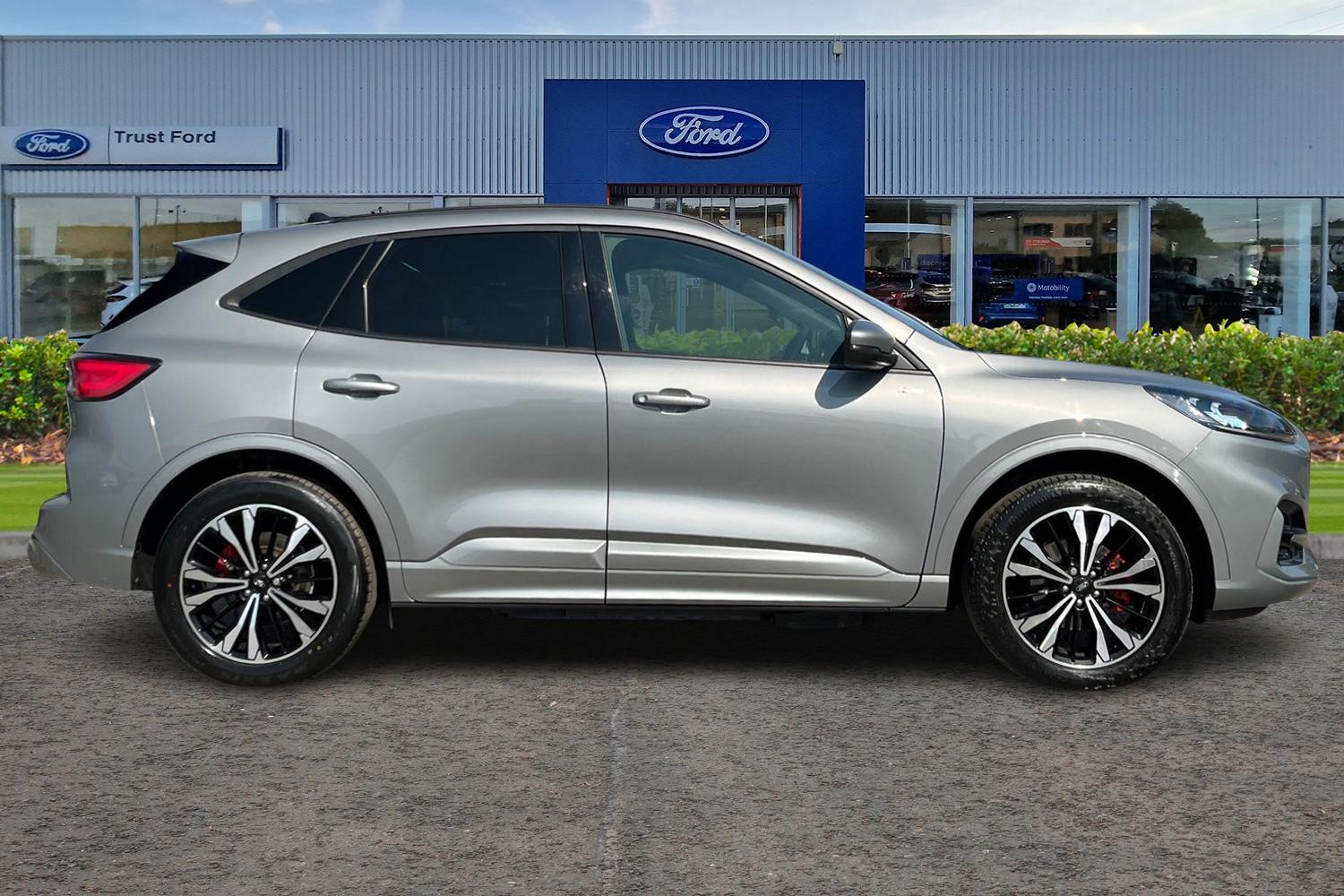 Ford Kuga Photo 2