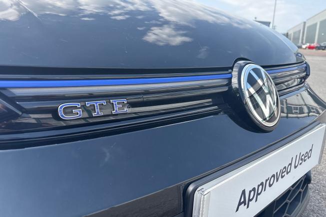 VOLKSWAGEN Golf Photo 40