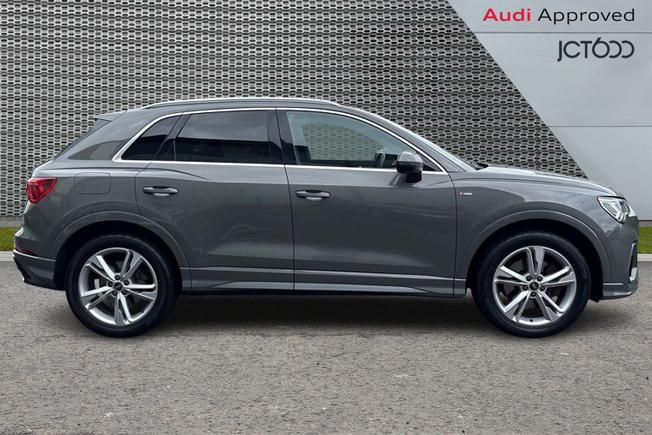 Audi Q3 Photo 4