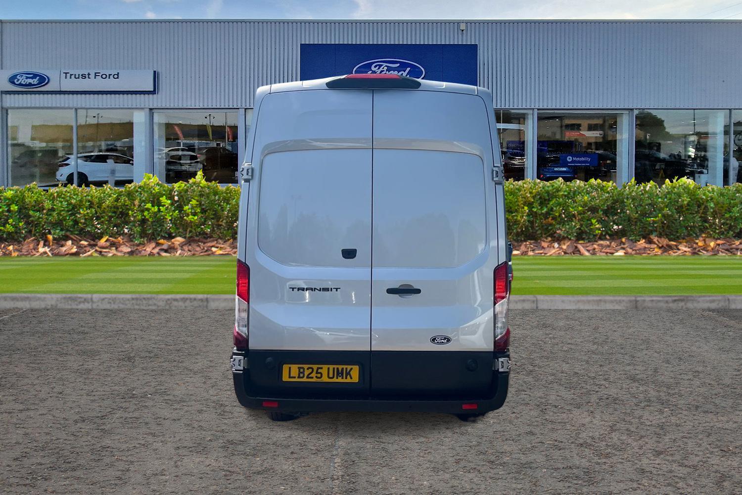 Ford TRANSIT Photo 11