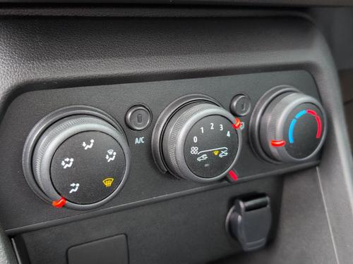 Dacia Sandero Photo autoimg-6359efec4b72af2ed5aabe2b3aa8cff5bf5c5734.jpg