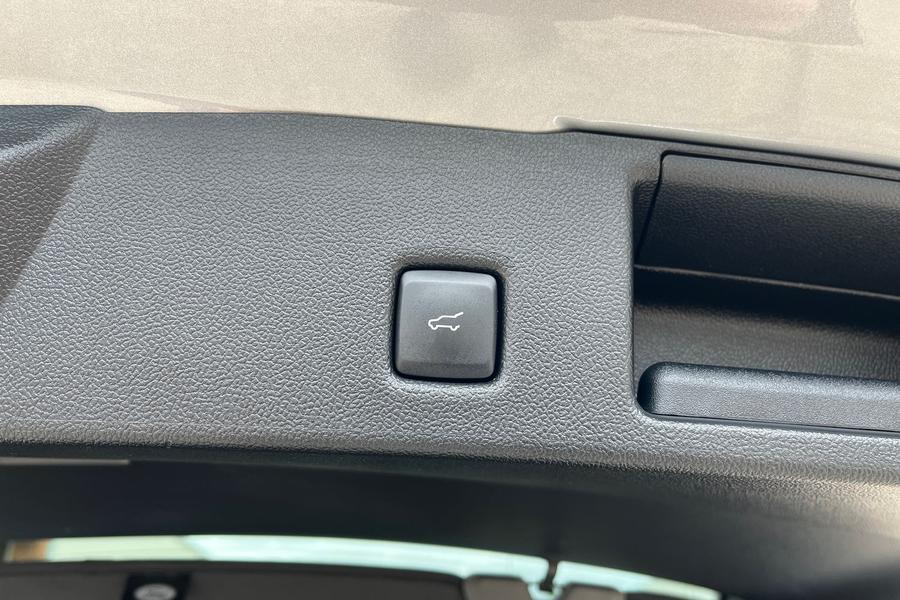 Ford KUGA Photo autoimg-635cebae4a00a9ca8db944d82e945bfdb7f57a94.jpg