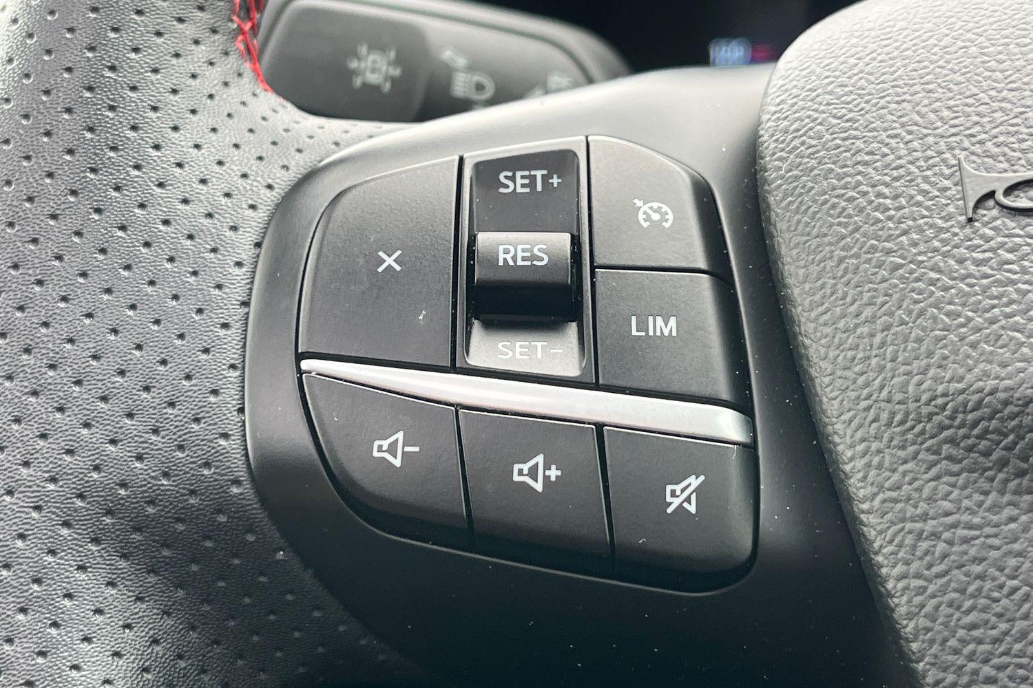 Ford KUGA Photo 30