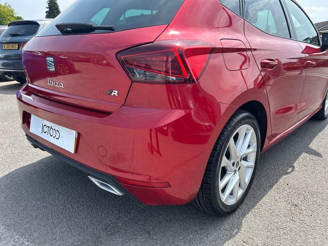 SEAT Ibiza Photo 32