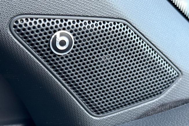 VOLKSWAGEN T-Roc Photo 30