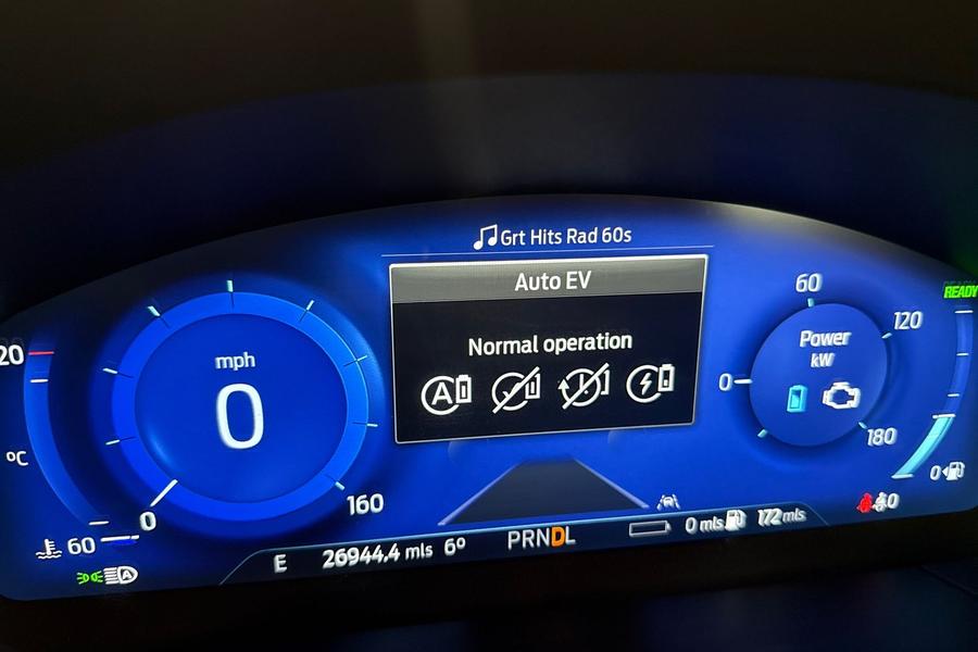 Ford KUGA Photo autoimg-636b48fc8a3cd45b339802ae33f7c721b8ea2151.jpg