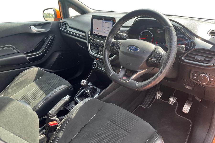 Ford FIESTA Photo autoimg-6370c82446996e8dbe50b1c8e1c11e2a2e998b40.jpg