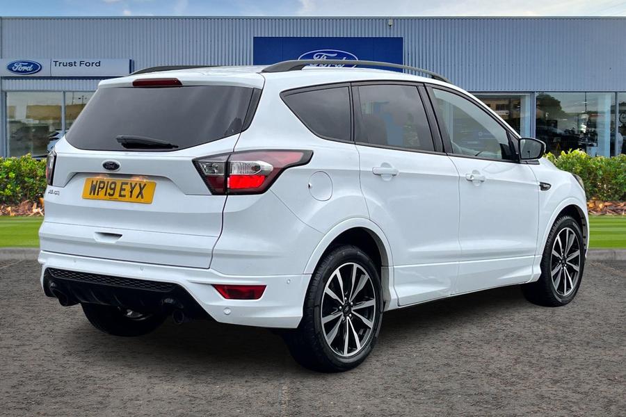 Ford KUGA Photo autoimg-637318f12f51af9adcf860613cee7ca629e64731.jpg