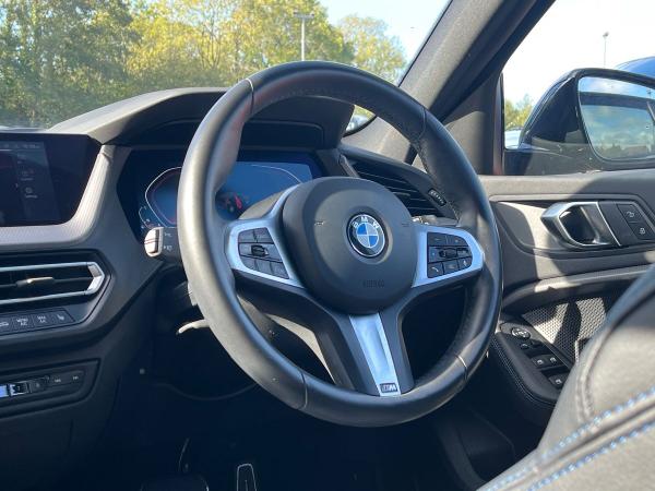 BMW 1 Series Photo autoimg-63786f7afa1970e5b4c20175df752815e8243a97.jpg