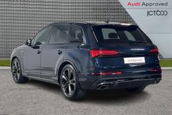 Audi Q7 Photo 3