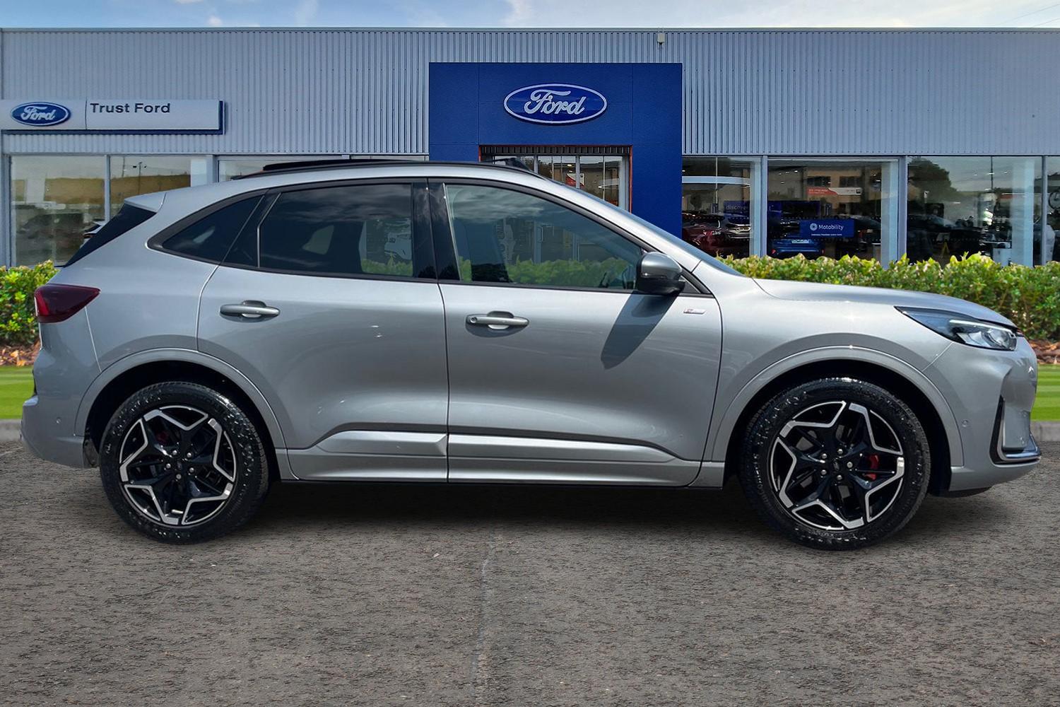 Ford Kuga Photo 2