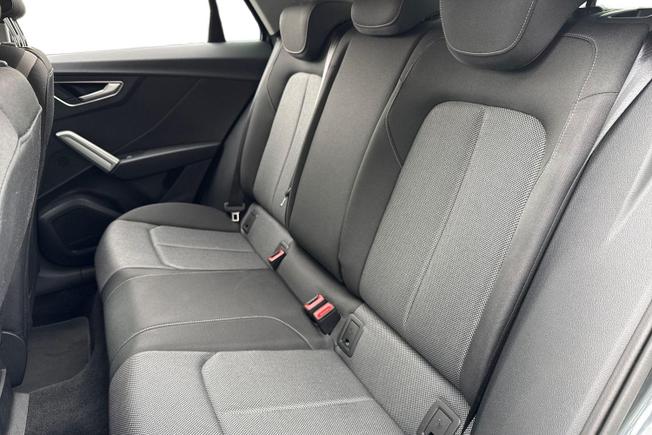 AUDI Q2 Photo 9