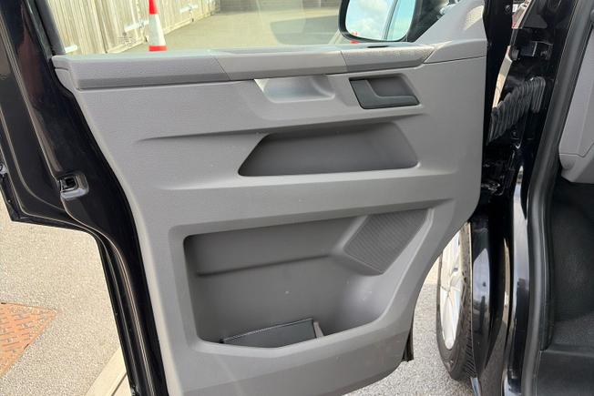 VOLKSWAGEN TRANSPORTER Photo 31