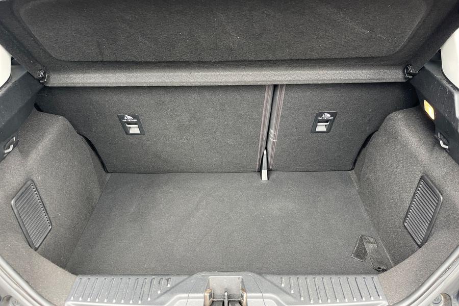 Ford FIESTA Photo autoimg-637f8905f4c2f5051fffc62bf52c0524df63b745.jpg