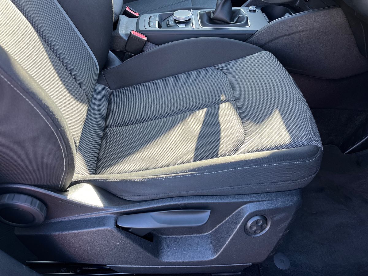 Audi Q2 Photo 32