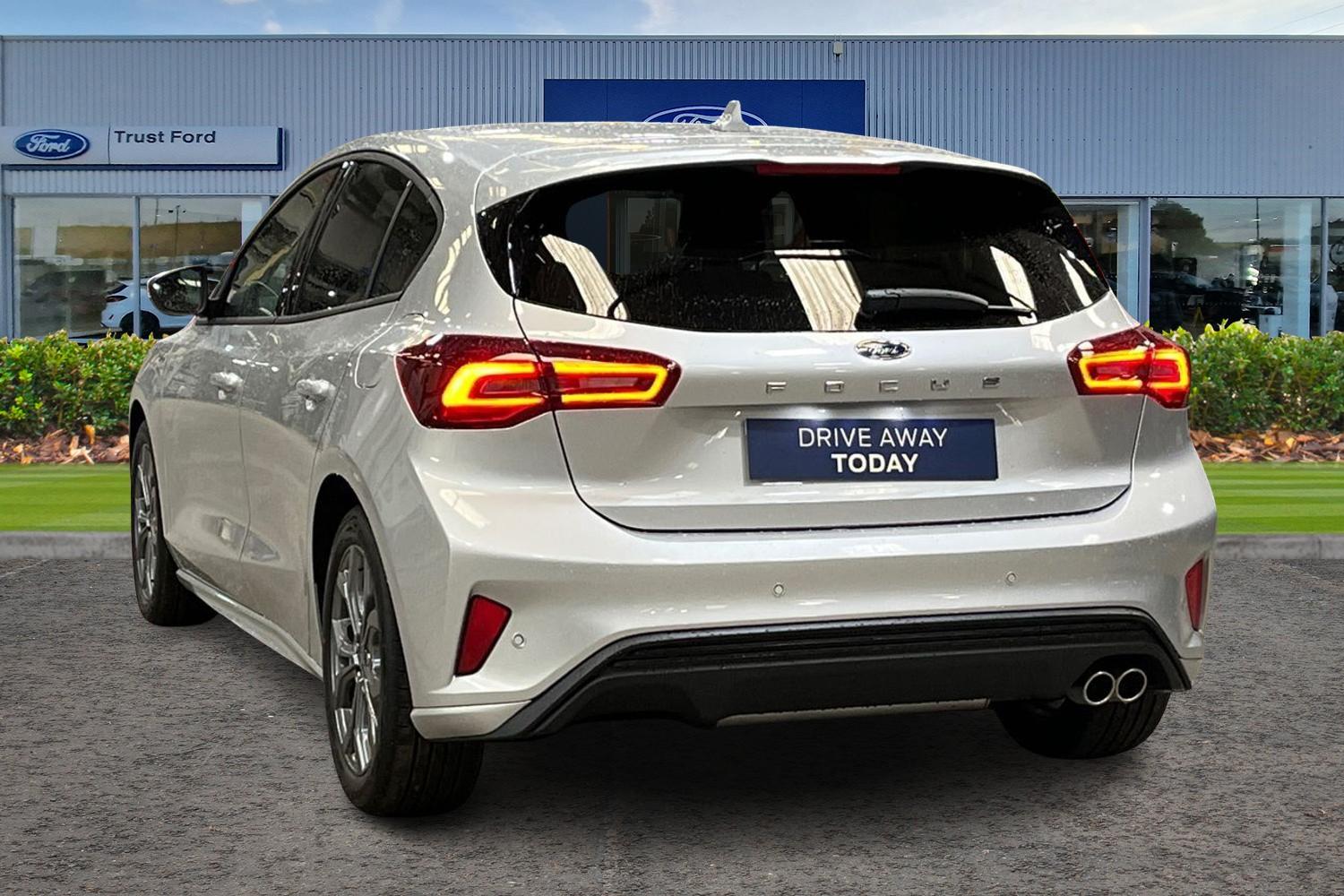 Ford FOCUS Photo 1