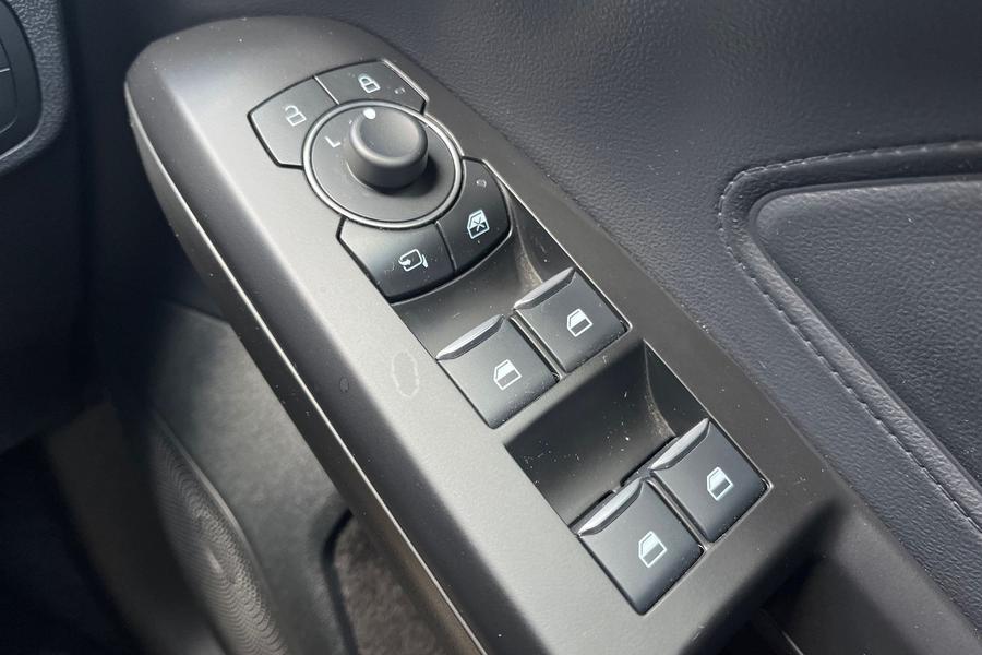Ford FOCUS Photo autoimg-6386069cacf0e0f90e54f8da87f73fd04326c819.jpg