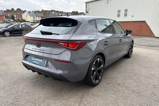 CUPRA Leon Photo 22