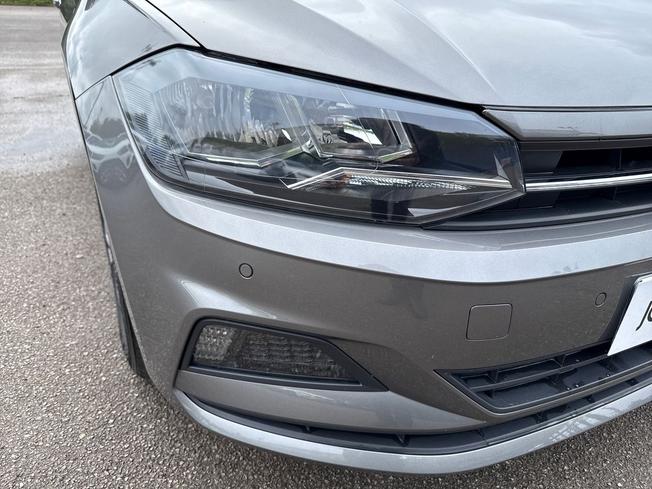 VOLKSWAGEN Polo Photo 19