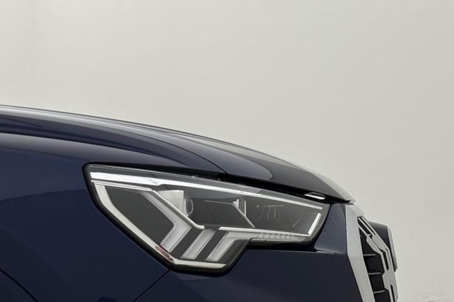 AUDI Q3 Photo 19
