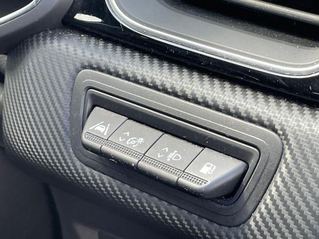 RENAULT Captur Photo 28