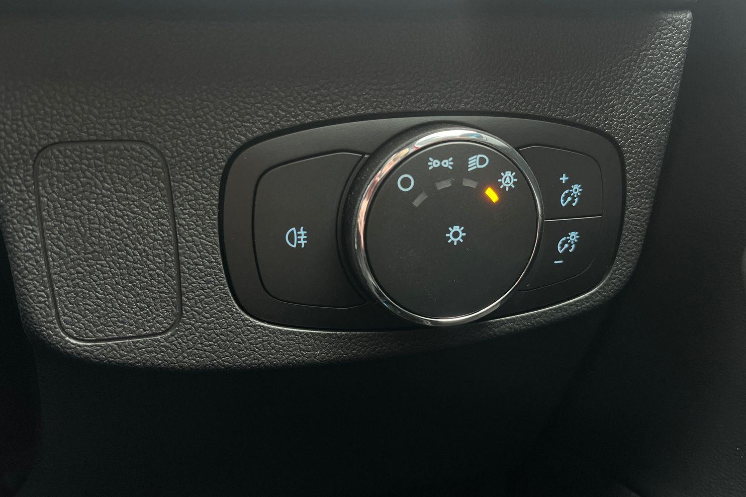 Ford FOCUS Photo 31