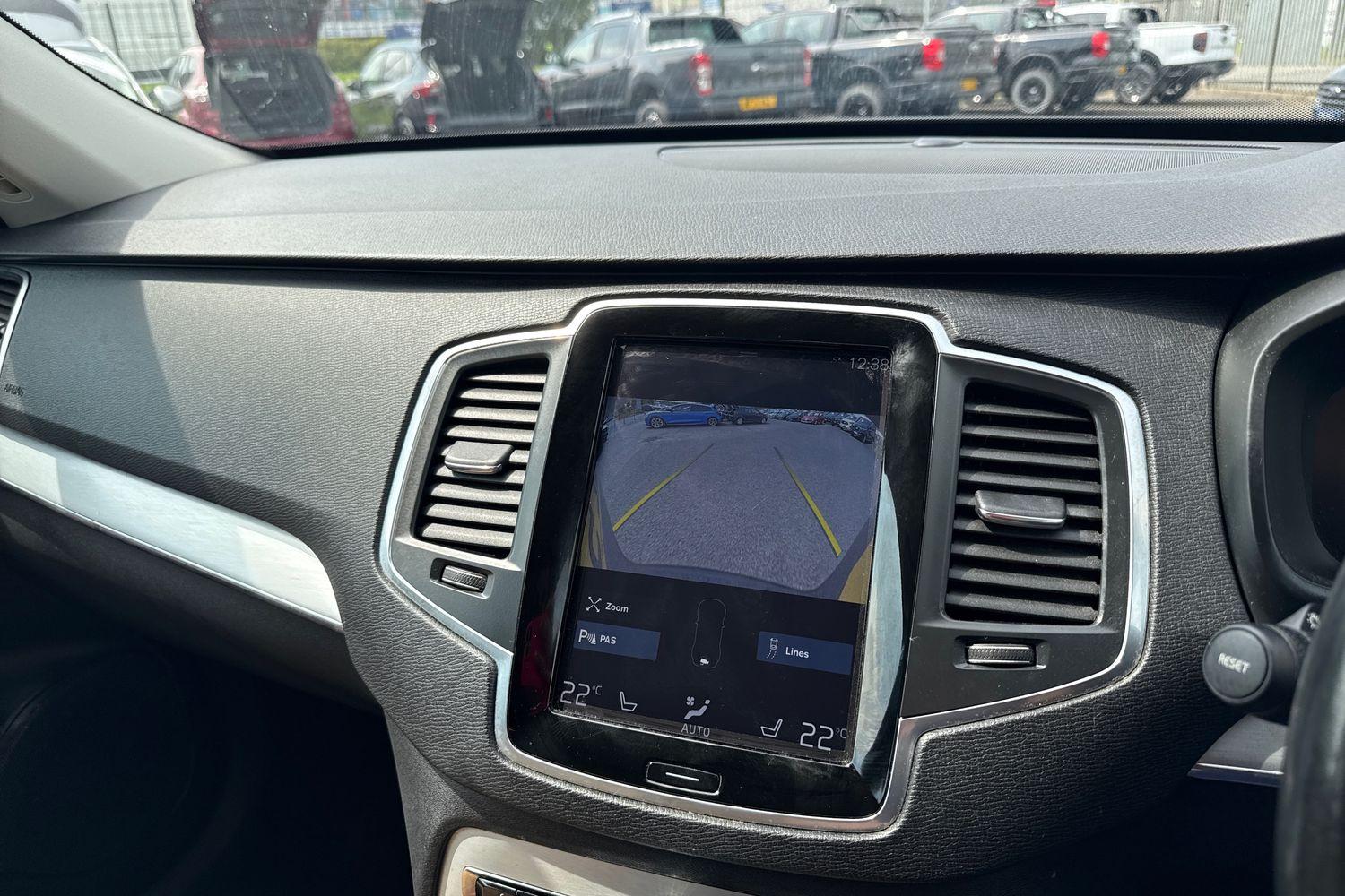 Volvo XC90 Photo 30