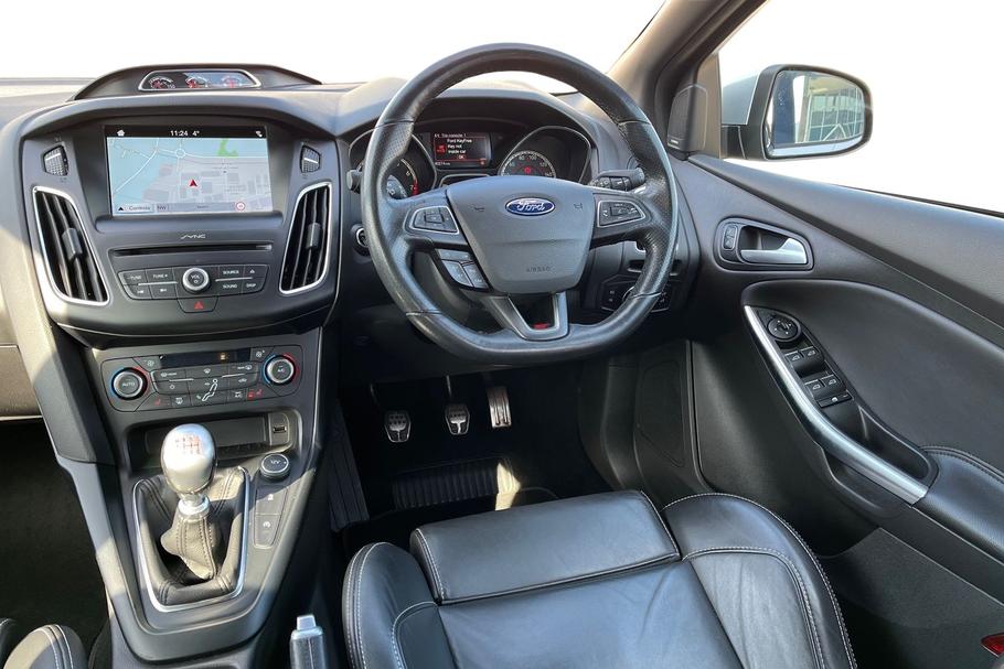 Used Ford FOCUS 11