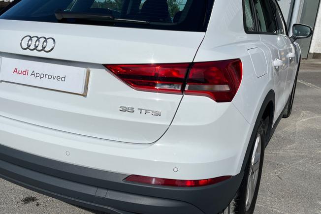 Audi Q3 Photo 18