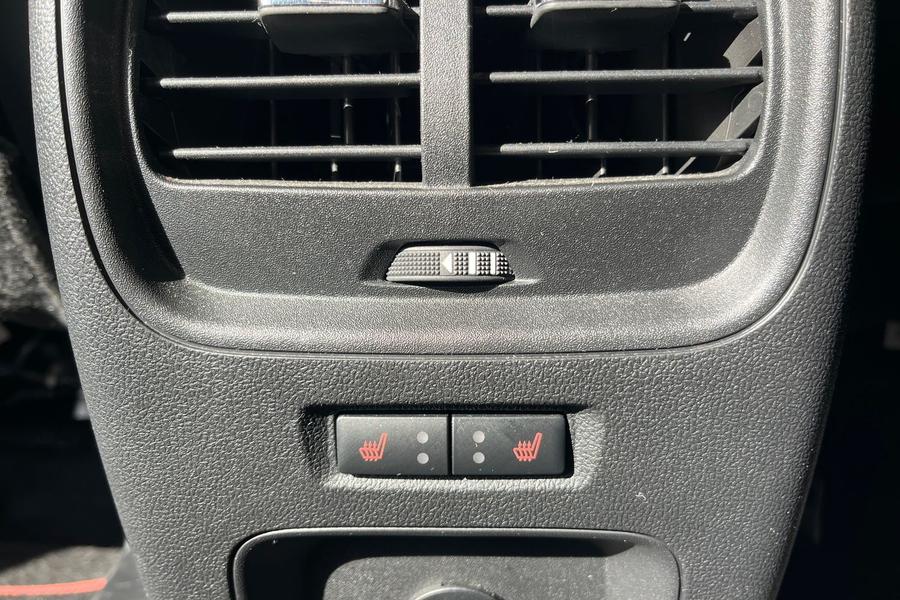 Ford KUGA Photo autoimg-63a37339f62beca666a489414b8ffd94d040a3c7.jpg