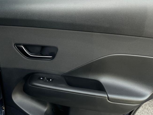 HYUNDAI Kona Photo 32