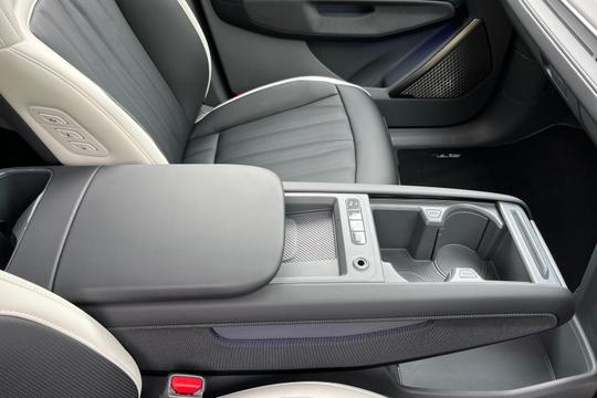 Kia EV9 Photo autoimg-63a5f30777f1113f7405041156c49c9e01e16d8c.jpg