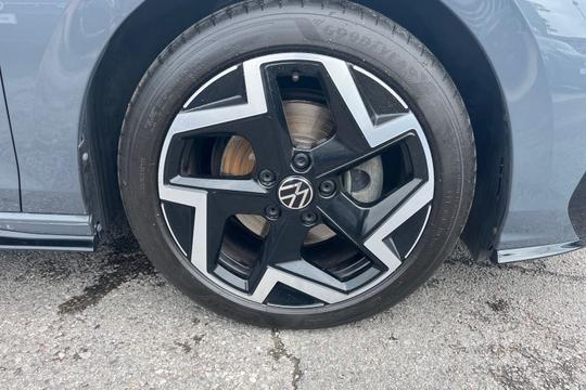 Volkswagen Golf Photo autoimg-63a6a8cfa861e0a84f93f72e51ad0312aba97e4f.jpg