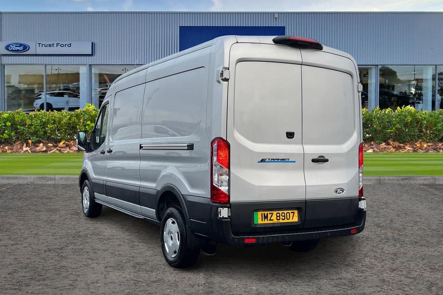 Used Ford E-TRANSIT 2