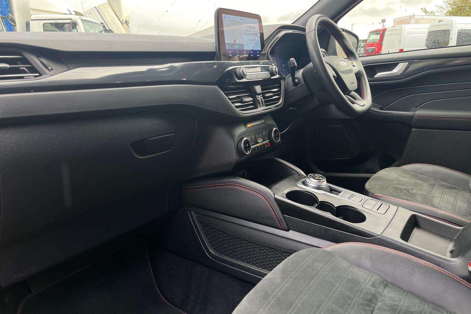 Ford KUGA Photo 17