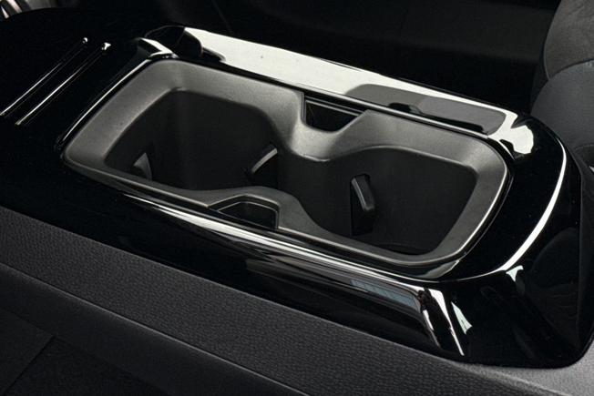 VOLKSWAGEN ID.4 Photo 44