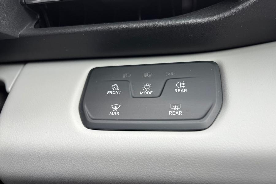 Ford Explorer Photo autoimg-63b339b8abbdc32ce87fe2b762f255ee213a1b89.jpg