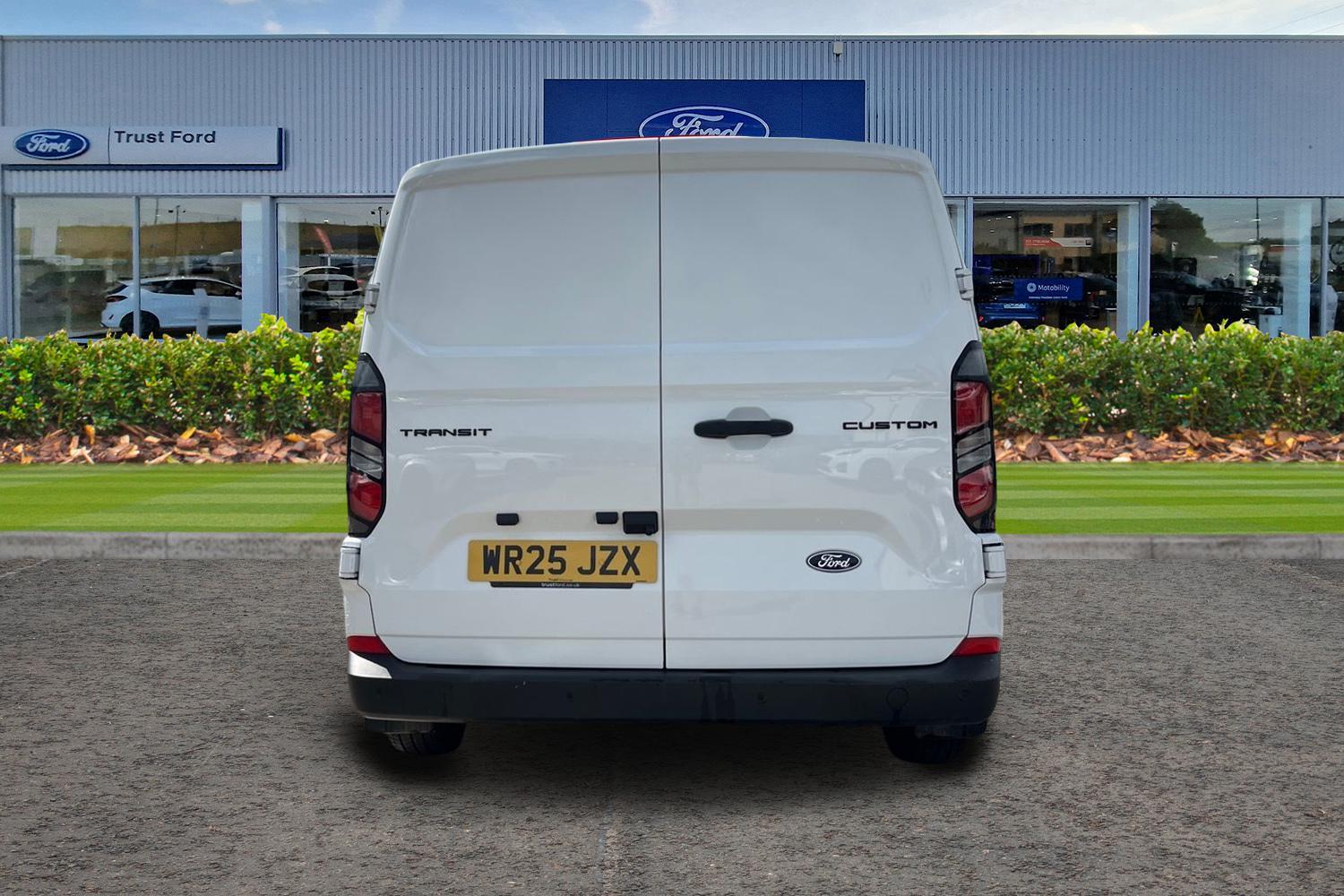 Ford TRANSIT CUSTOM Photo 12