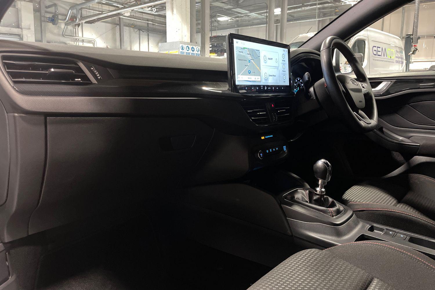 Ford FOCUS Photo 17