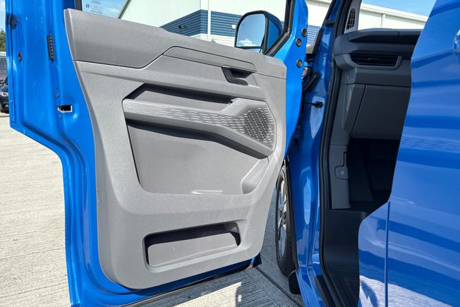 VOLKSWAGEN Transporter Photo 50