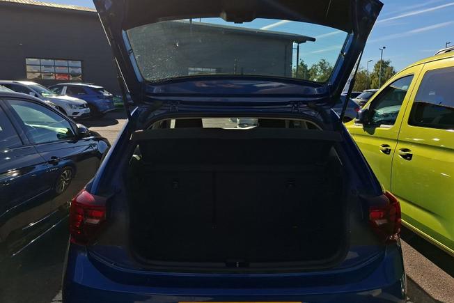 VOLKSWAGEN Polo Photo 12