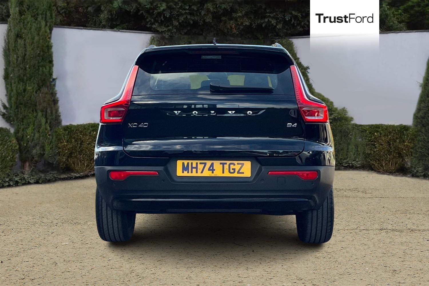 Volvo XC40 Photo 6